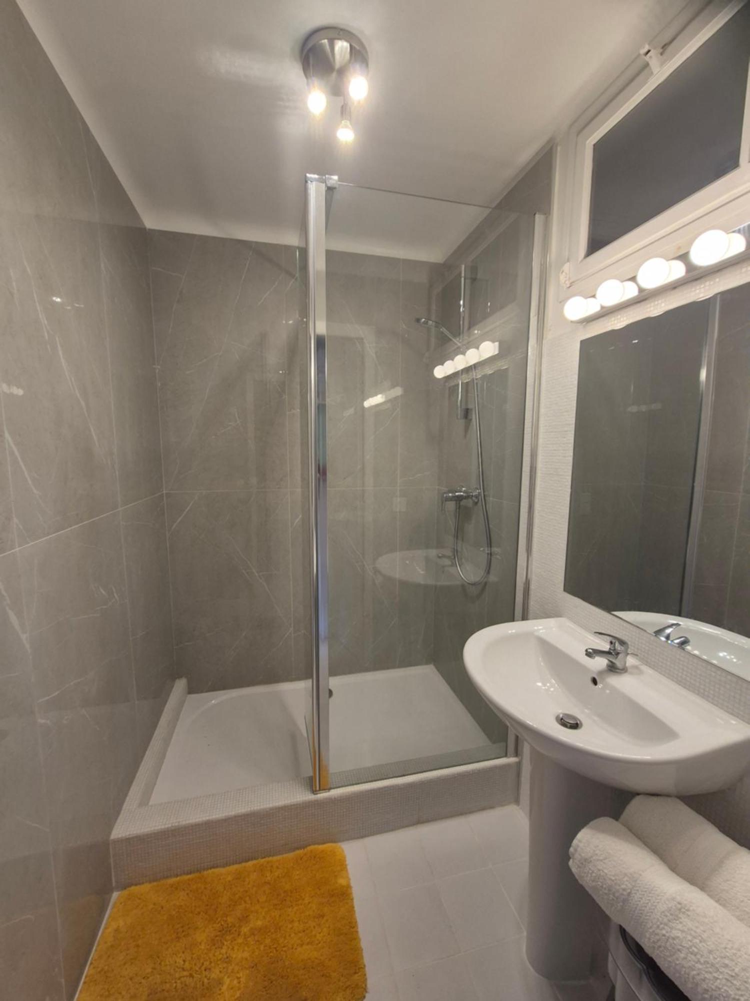 Appartement Rose à Le Lavandou Extérieur photo